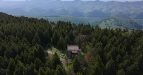 Evergreen Forest and Distant Ridges Spruce Knob Stockbeeldmateriaal 328388227