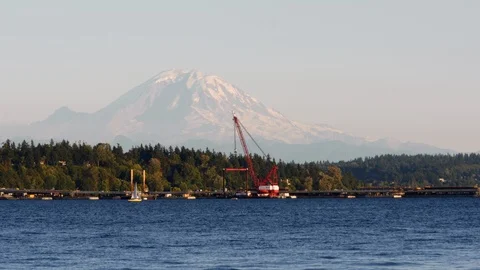 Evergreen Pointe Floating 520 Bridge with Mount Rainier, Lake Washington. Stock Footage 98011195