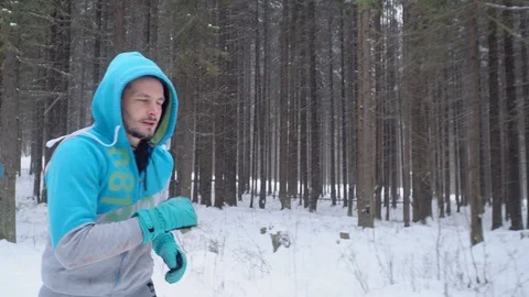 Everyday running in a winter park Stock Footage 88179202