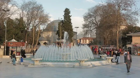 Everyday thousands of people visit  Eyup Sultan Stock Footage 61245478