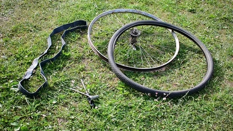 Everything is ready for assembling a bicycle wheel Stock Footage 116896679