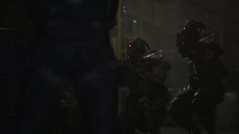 Evil robots surround the hero astronaut and force him to surrender 01 Vídeo Stock 205845400