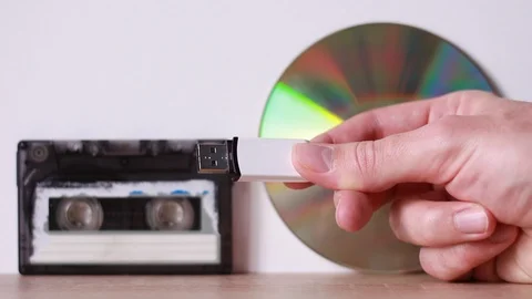 Evolution from cassette and CD to flash drive 動画素材 87971416