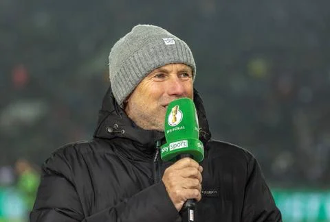  Ex-Profi Peter Wynhoff (MG) im Sky Interview, Fussball, DFB-Pokal, 2023/2... Stock Photos