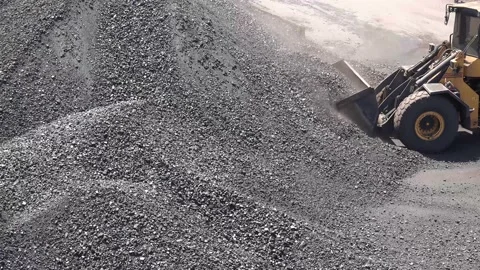 An excavator loading coal, close up Stock Footage 201938043