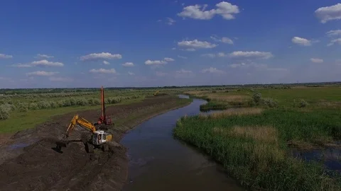Excavator Machine With Big Shovel On Construction Stockbeeldmateriaal 77281459