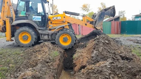 Excavator operation Stock Footage 87655758