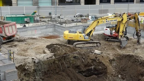 Excavator at work Video stock 91207130