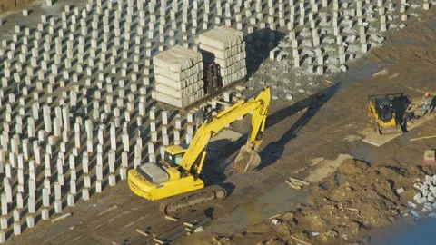 Excavator Working on the Construction Plant Vídeos de archivo 97374102