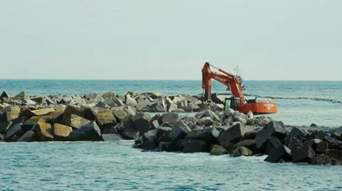 Excavator working on Stockbeeldmateriaal 38460773