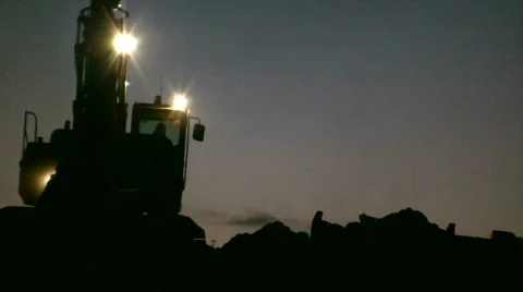 Excavator working at night Stock-Footage 278768