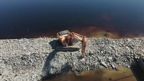 The excavator works Stockbeeldmateriaal 155299146