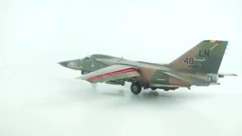 Excellent Scale Model Of The F-111 Aardvark Bomber. 库存影片 341091077