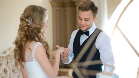 Exchange wedding rings Stock Footage 68402691