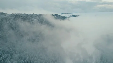 An exciting flight between the rocks through the clouds. Stock Footage 167515068
