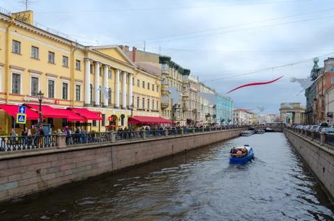 Excursion boat on Griboedov Canal, St. Petersburg, Russia Stock-Fotos