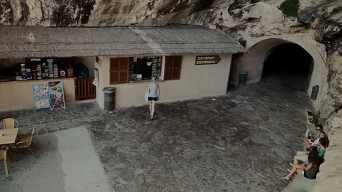 Excursion to the cave D'Arta on the island of Mallorca. Видео 80999253