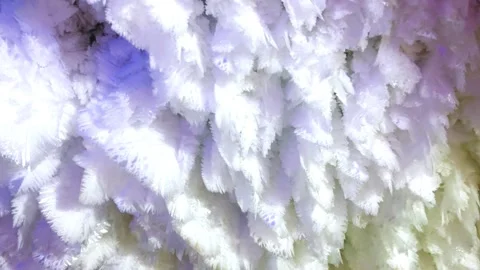 Excursion to the dark ice cave in winter.  Vídeos de archivo 250527644