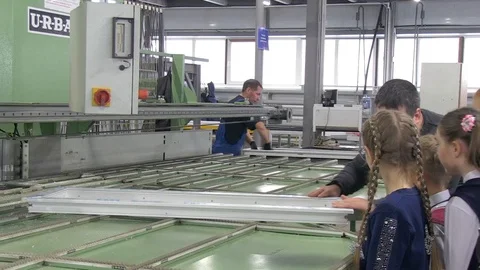 Excursion to the factory, children Stock Footage 103373079