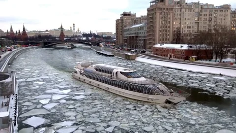 Excursion icebreaker on the ice river in Moscow Stock Footage 86765629