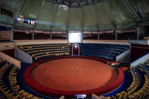 The excursion performance Wonderers in the abonded Riga's Circus building Foto stock