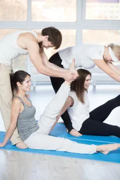 Exercise for hips with partner Foto stock