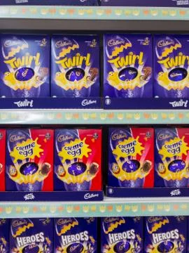 Exeter, Devon , England, March, 14, 2019: A supermarket shelves selling choco Foto stock