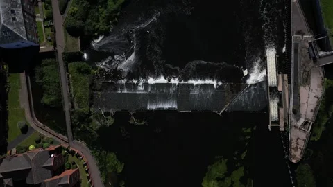 Exeter, South Devon, England: DRONE VIEWS: Overhead view of Trews Weir (1) 库存影片 265025099