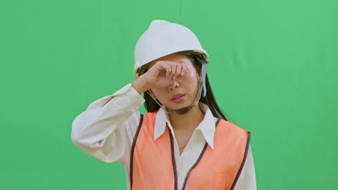 Exhausted Female Construction Worker After Shift 스톡 동영상 331151023