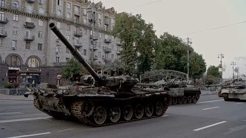 Exhibition of destroyed and burned technic of russian army on the Khreschatyk Video stock 205541294