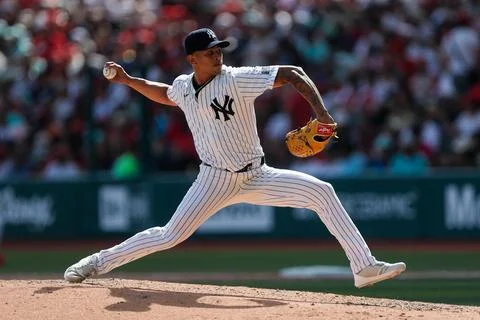 Exhibition game - Mexico Red Devils vs New York Yankees, Mexico City - 24 Mar 20 Stock Photos