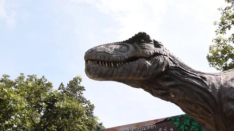 Exhibition robot Dinosaur model at Chiang mai zoo. Stock Footage 80471794