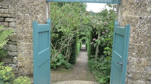 Exit from an english garden Video stock 134356898