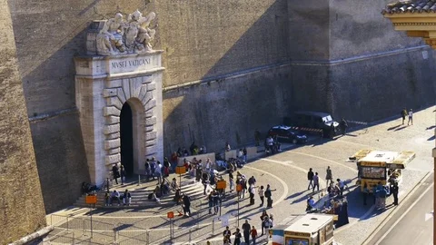 Exit gate from the Vatican Museums – time lapse. Rome, Italy. April 2017 動画素材 74506523