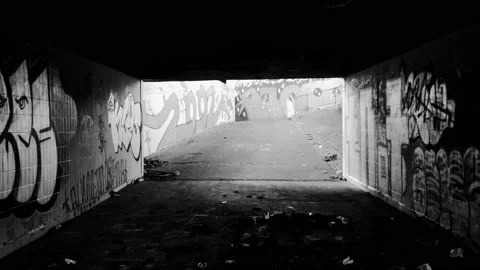 Exiting a city underpass Video stock 171800478