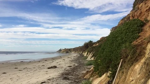 Exotic beach cliff Video stock 81989276