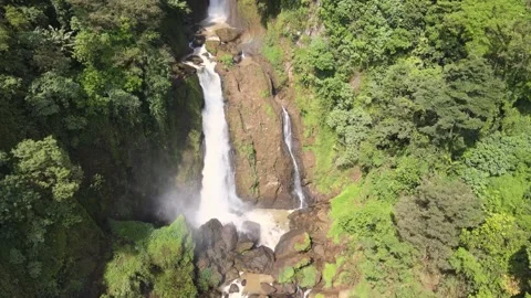 Exotic Waterfall &amp; 'Rainbow' 스톡 동영상 152500770