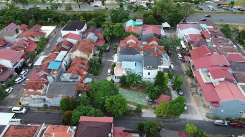 Expansive Aerial Perspective Showcasing a Densely Packed Residential Neighb.. Vidéo 339035738