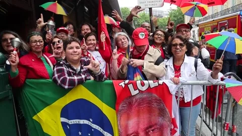 Expectation in Paris before Lula's arrival, París, FR - 04 Jun 2025 Stock Footage 310685566