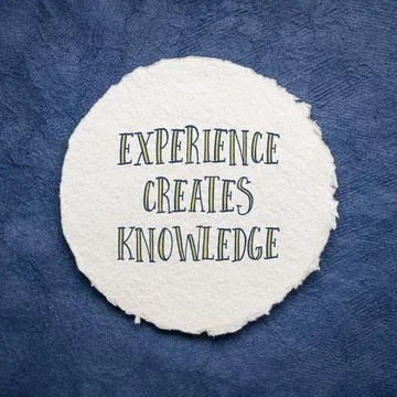 Experience creates knowledge inspirational reminder Stock-Fotos