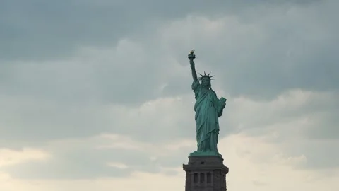 Experience the Iconic and Unforgettable View of the Statue of Liberty from the Stock-Footage 314575821