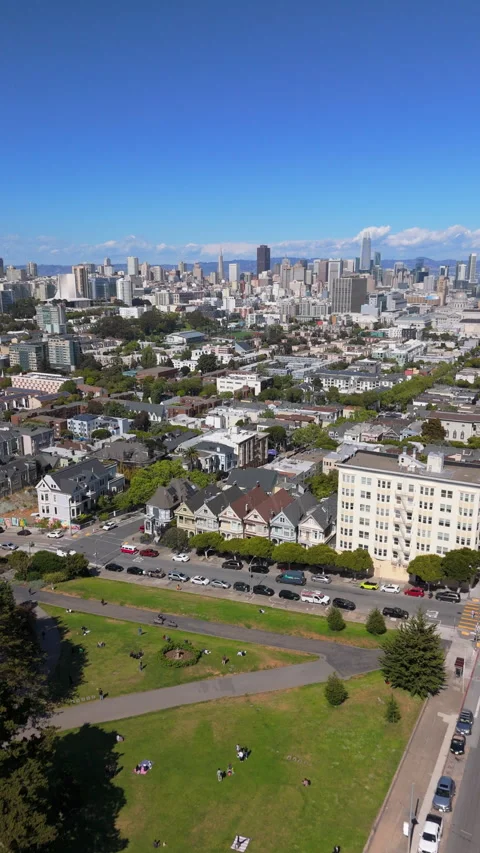 Experience the Stunning and Breathtaking Views of the San Francisco Skyline in Stock Footage 310285618