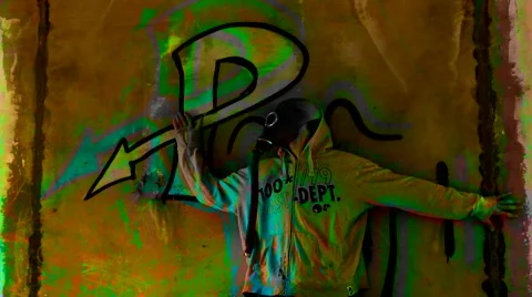 Experimenting with gas mask 動画素材 52380153