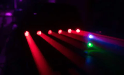 Experiments with lasers in the optics lab. Red laser on optical table in phys Foto stock