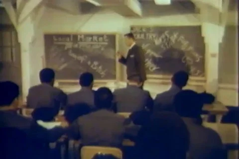 Expertise assist students during session - 1960 Stock Footage 112226853
