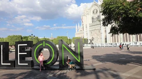 Expiatorio Temple Leon 스톡 동영상 164456598