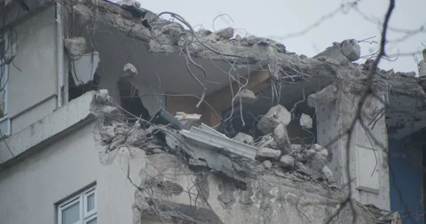 Exploded block of flats 스톡 동영상 149490953