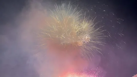 Exploding fireworks at Atlanta show light up night sky Video stock 265174250