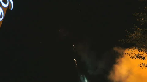 Exploding various colors fireworks in the dark sky 動画素材 68102511