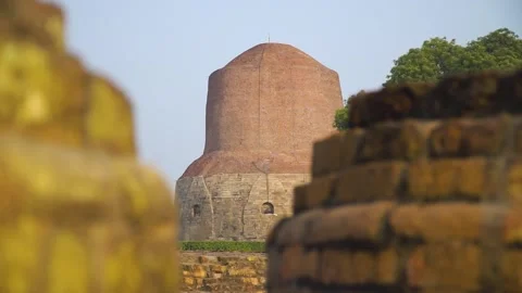 Explore the ancient stupa at Sarnath, a sacred site in Varanasi, India 스톡 동영상 311330118